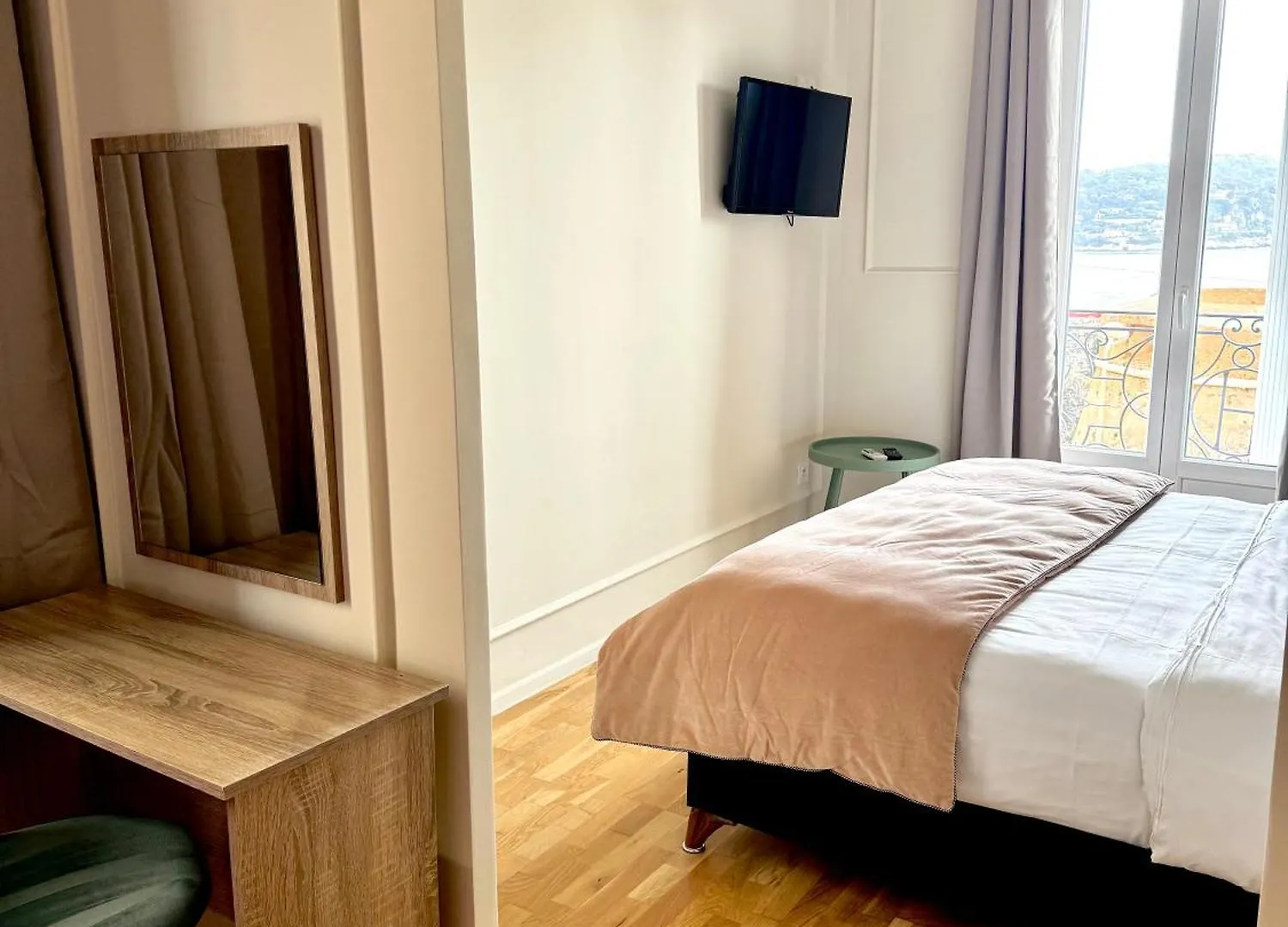 Hotel La Citadelle Villefranche-sur-Mer 3*,